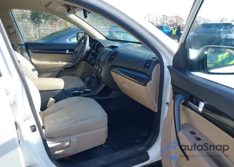 2012 Kia Sorento Lx из США, поврежденный, VIN 5XYKT3A60CG246856